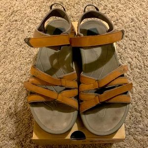 Lightly worn Teva Tirra #4177 leather womens rust sandal, size 8.5
